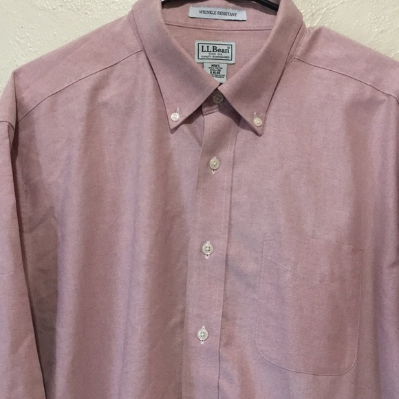 L.L. Bean wrinkle resistant button down - Picture 3 of 4